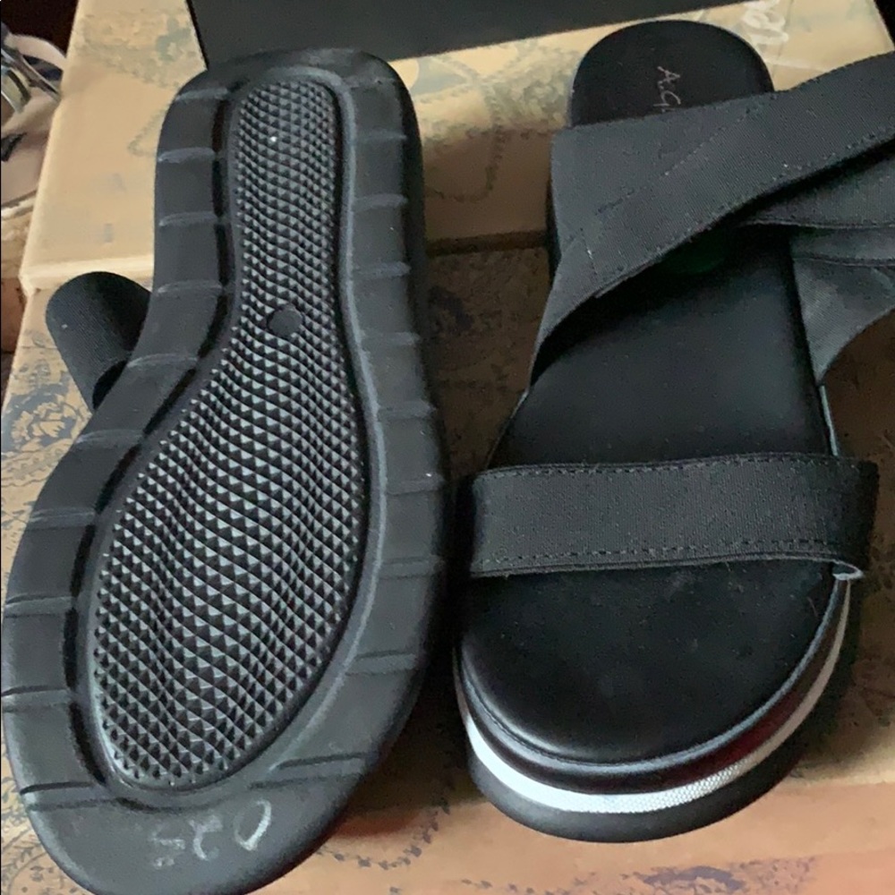 Shoes - Picture 2 of 3